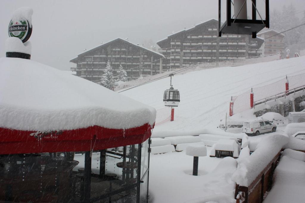 Hotel Les Etagnes Nendaz Buitenkant foto